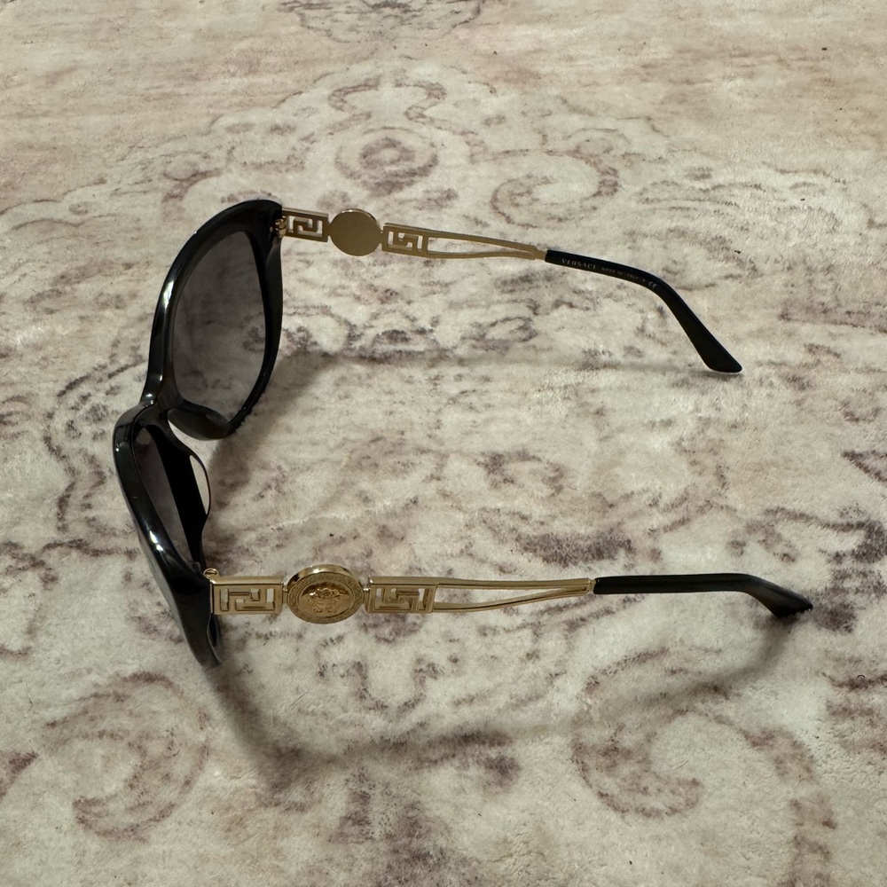 VERSACE black sunglasses